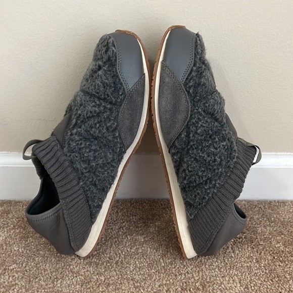 Teva ReEmber Fleece Moc Dark Gull Grey Slipper - Picture 5 of 13